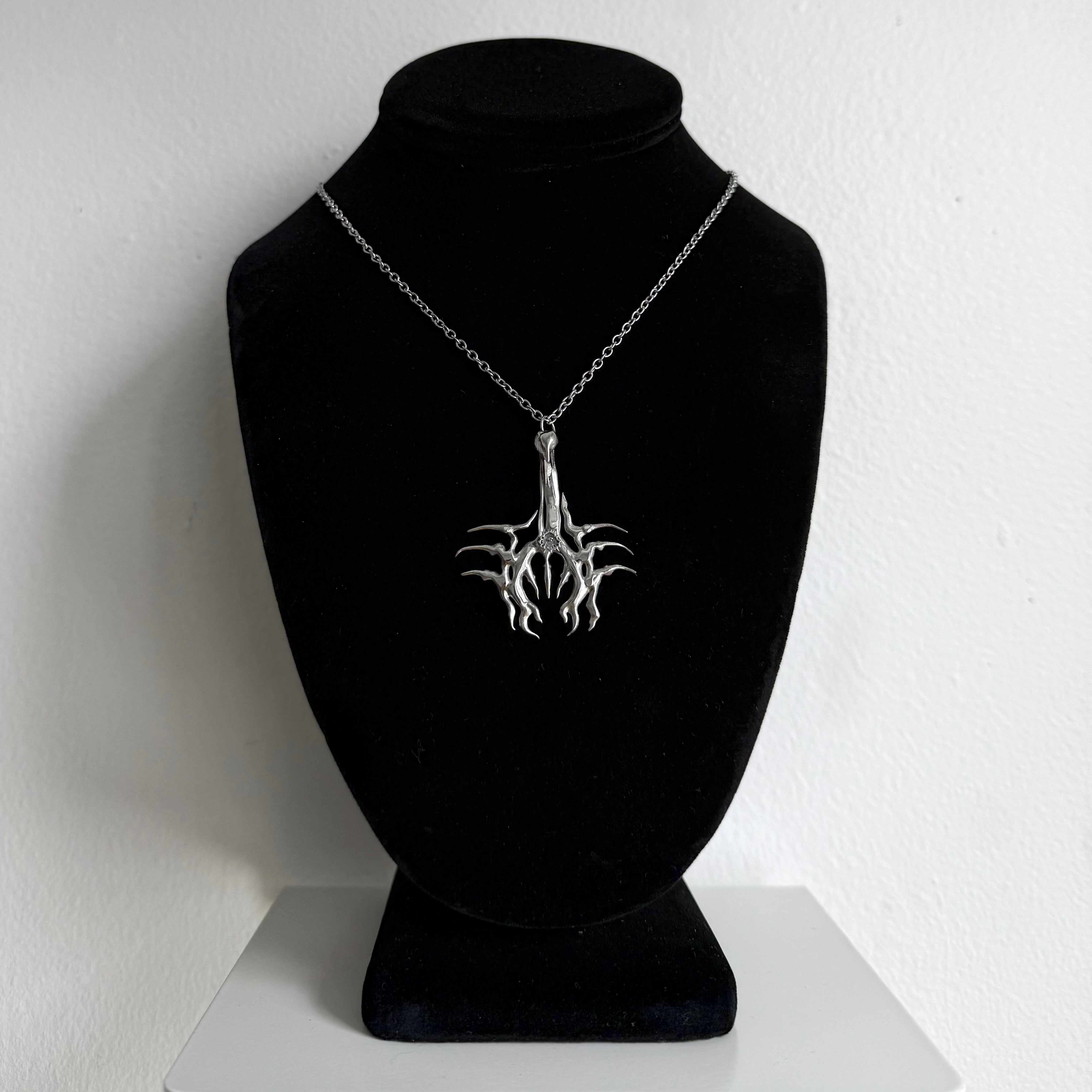 Scorpion Necklace – Zepter